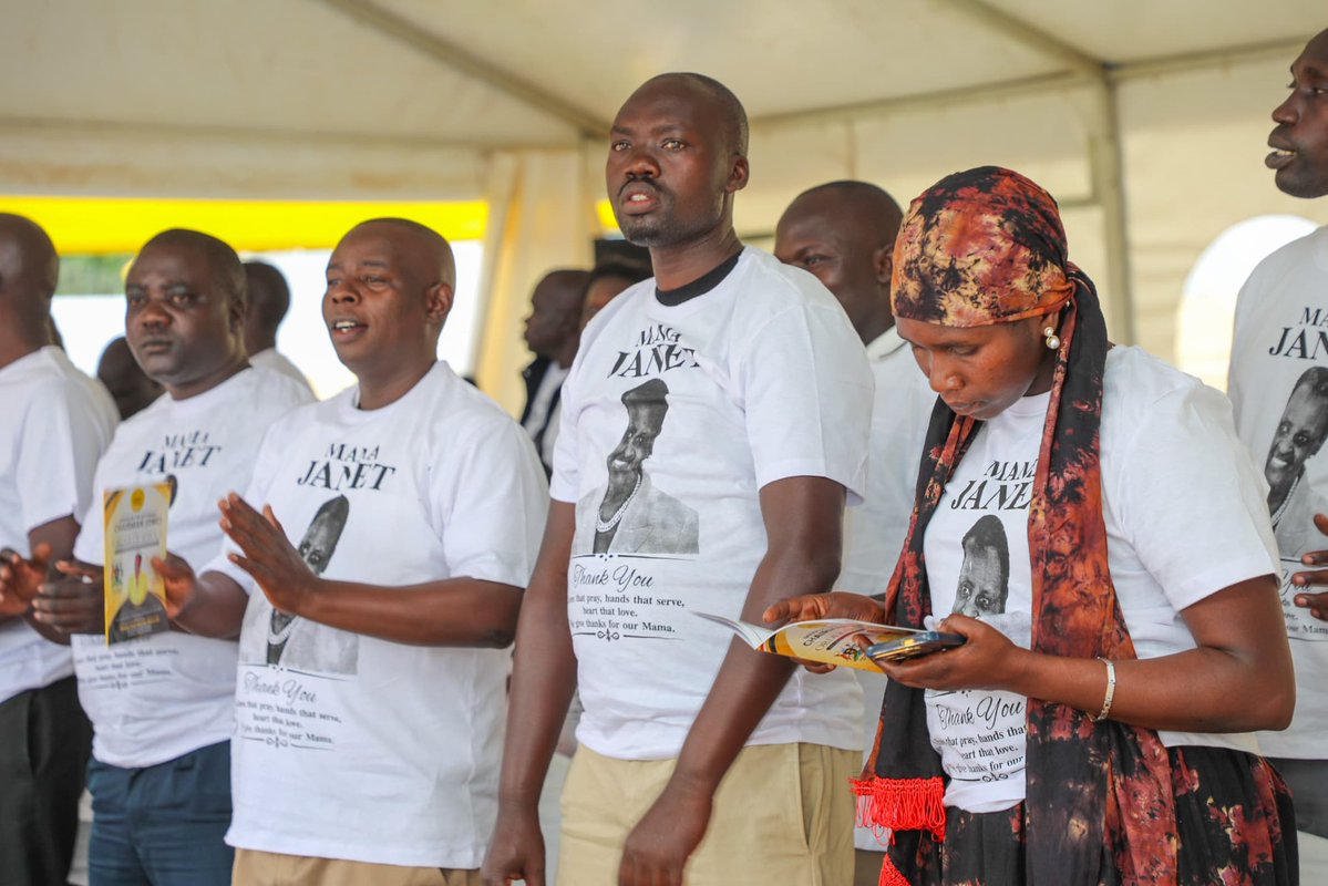 BadruAbaho's tweet photo. HAPPENING NOW:

Hundreds of religious, political, and other distinguished leaders, along with members of the general public, have gathered at @Onc_nrm1 Headquarters for a Special Interfaith Thanksgiving Prayer Service for the First Lady, Mama @JanetMuseveni.

This event is organized by ONC Manager-Hajjat @ChiefMuzzukulu to thank God for healing Mama Janet and for granting her and President @KagutaMuseveni long life to continue serving God’s mission and the interests of Ugandans.

#ONCUpdates