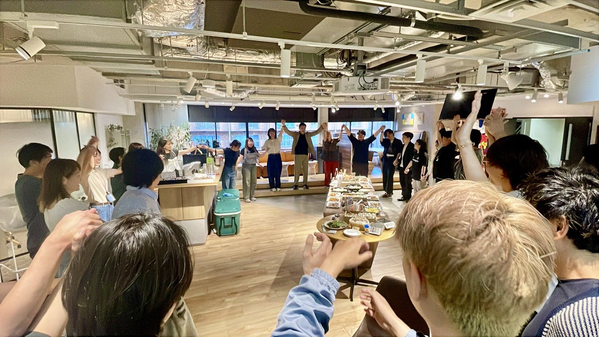 BIS_SWIFT's tweet photo. 📣会社ブログを更新しました！

先日開催��れた 我が社の恒例行事、#納涼会 の模様をレポートしています！🍻

https://t.co/ZcjvC5eiYh https://t.co/kgM3sTqHtB
