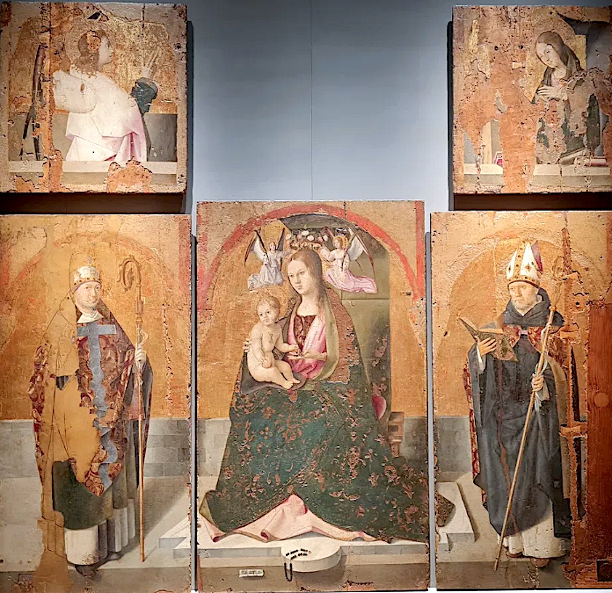 Artlyst's tweet photo. Antonello da Messina: Four Panels Stolen From Sicilian Museum https://t.co/tvtyatnUC7
Four paintings by the Renaissance master Antonello da Messina have been stolen in Sicily #accascinaregionalmuseum #antonellodamessina https://t.co/zdYzBFm7qM