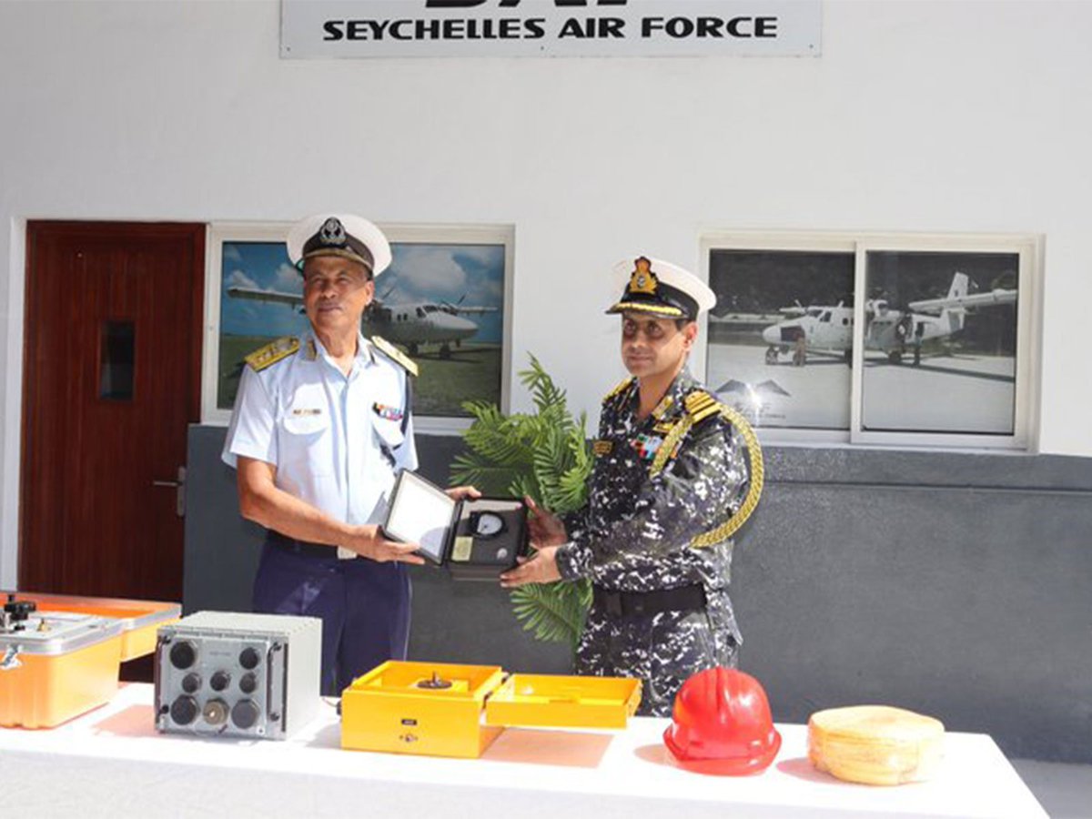 ani_digital's tweet photo. India hands over specialised tools to Seychelles, improving safety and readiness of Coast Guard
Read @ANI Story | https://t.co/i6eNiw8hMP
#India #SpecialisedTools #Seychelles #CoastGuard https://t.co/We3shave2f