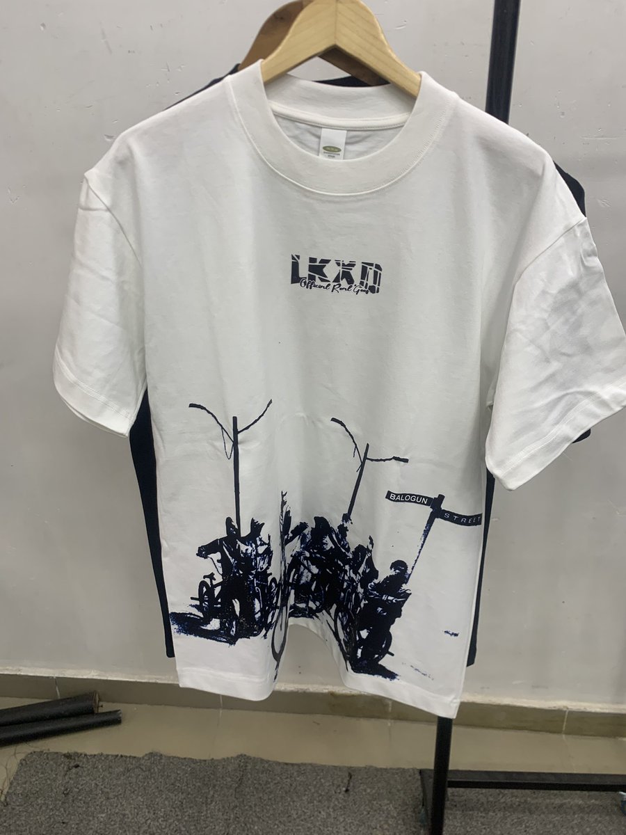 lillake_wg's tweet photo. THE CITI BOIZ T SHIRT 🤍 &amp;  STAKE IT ALL T SHIRT 🖤STILL SELLING 
Available in different sizes 
🏷️ 25,000
📞 +2349011046419
📩 +2349011046419 
IG: lkxd_luxury 
📦 Delivery is nationwide 

#fashion #mondaymarket https://t.co/MuWZI5GH9E