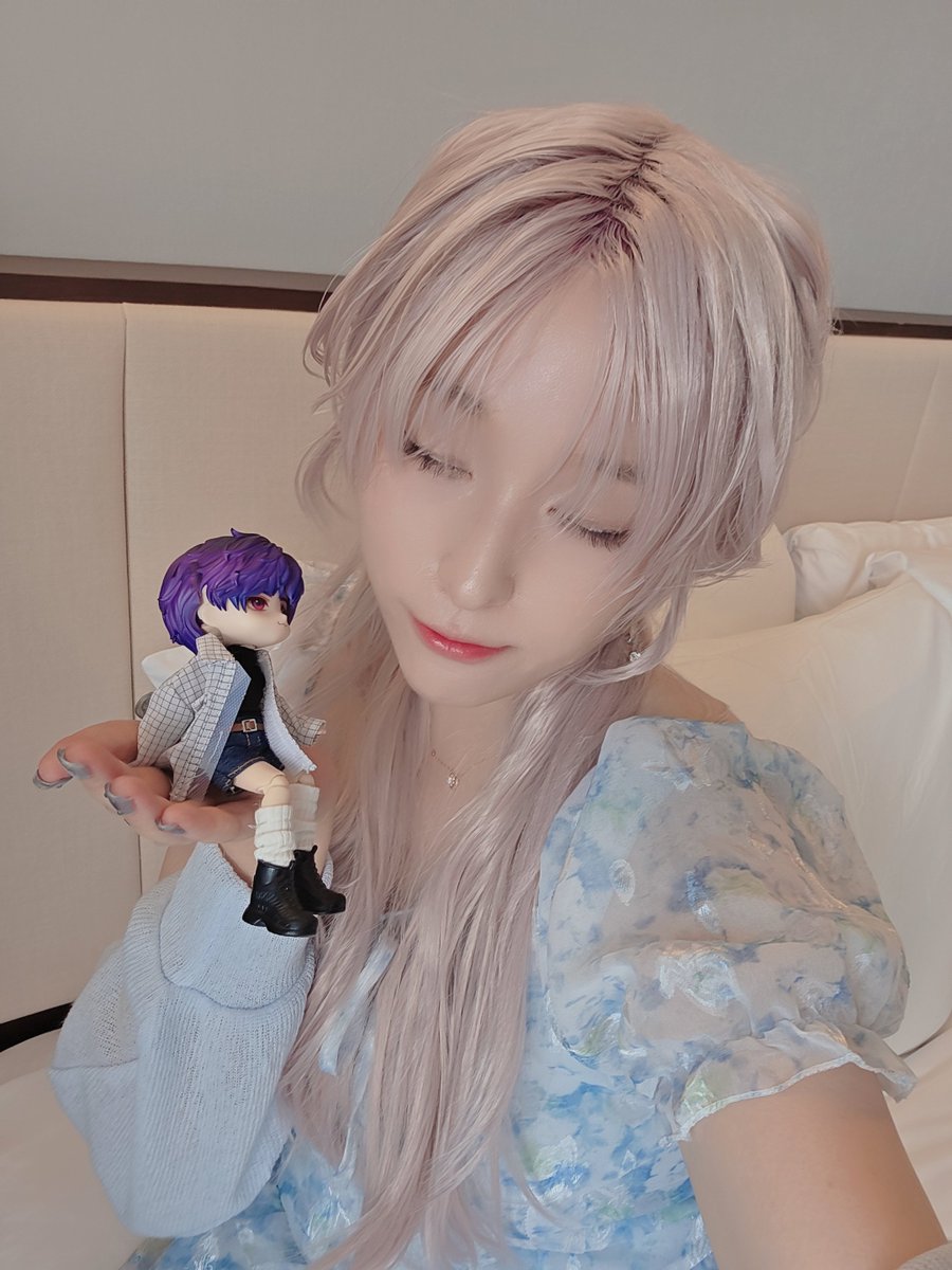 meamea08's tweet photo. 머리색..이 좀 다르지만☺️ 프사코스해보기
Ar셀카 시도하려다 처참히 실패해서

Pb.ㄱ1욱이라치자 https://t.co/XZyZzov81l