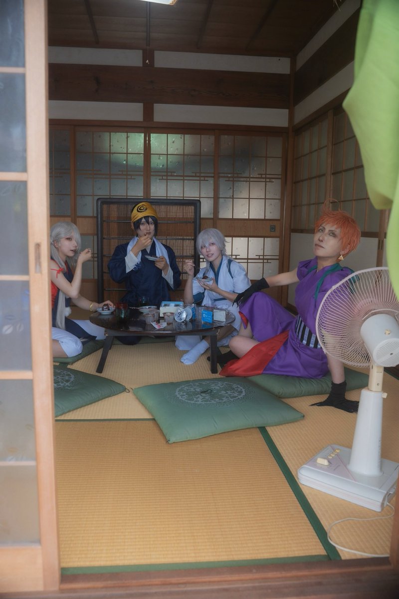 tanutanu_999's tweet photo. コスプレ/cosplay
刀剣乱舞✧三条五条

「「「あっ」」」
「私の水羊羹！！！」
「俺は食べてないぞ！」

photo：@pazza_cos 

#三条五条の夏休み0718 https://t.co/fKkbkP1TiX