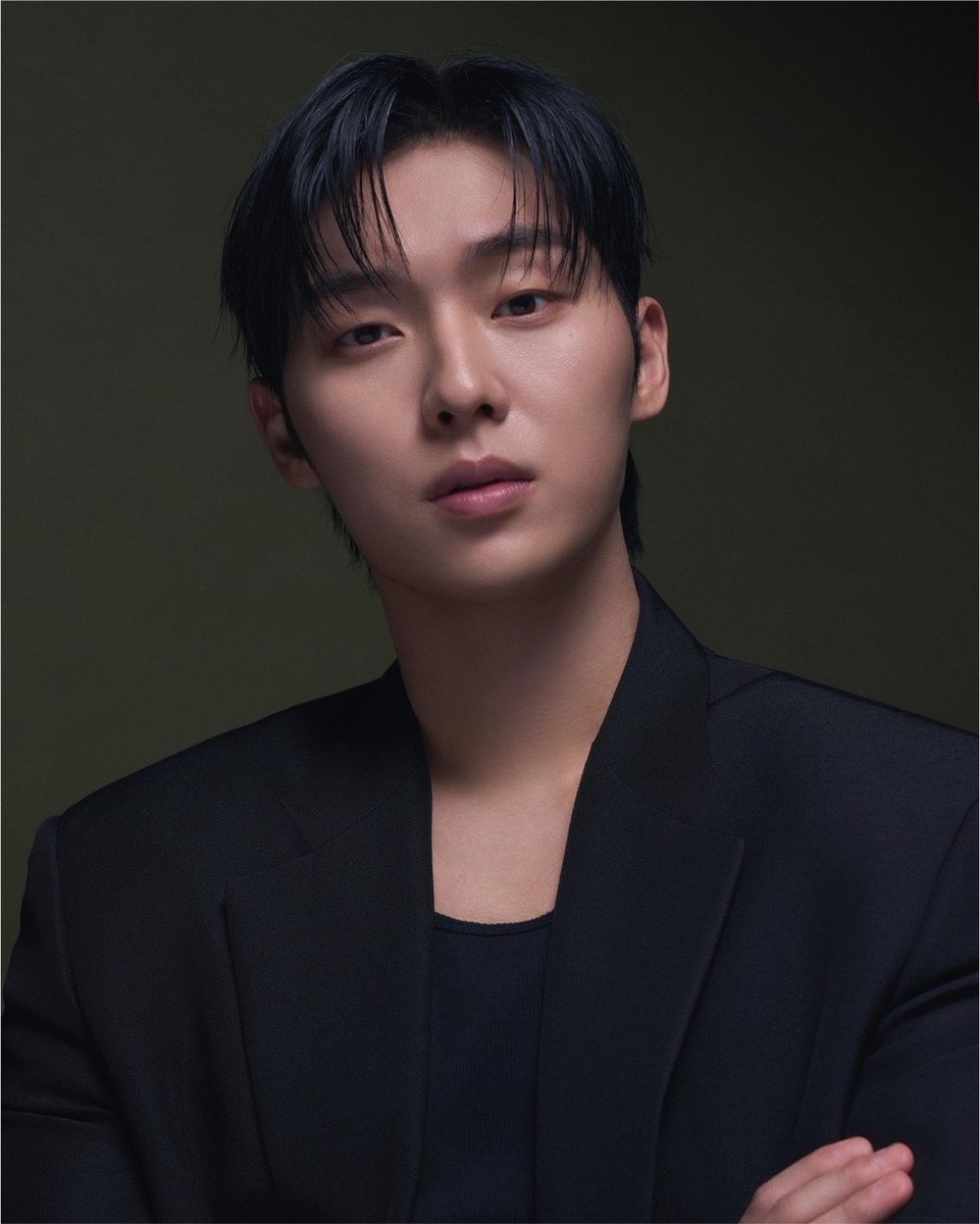 orbtingyou's tweet photo. OH MY GOD CHOI HYUNWOOK CASTING NEWS 

choi hyunwook is officially confirmed as part of jang jaehyun’s new occult film ‘뱀피르’ (vampire). https://t.co/EnODUUpBuJ