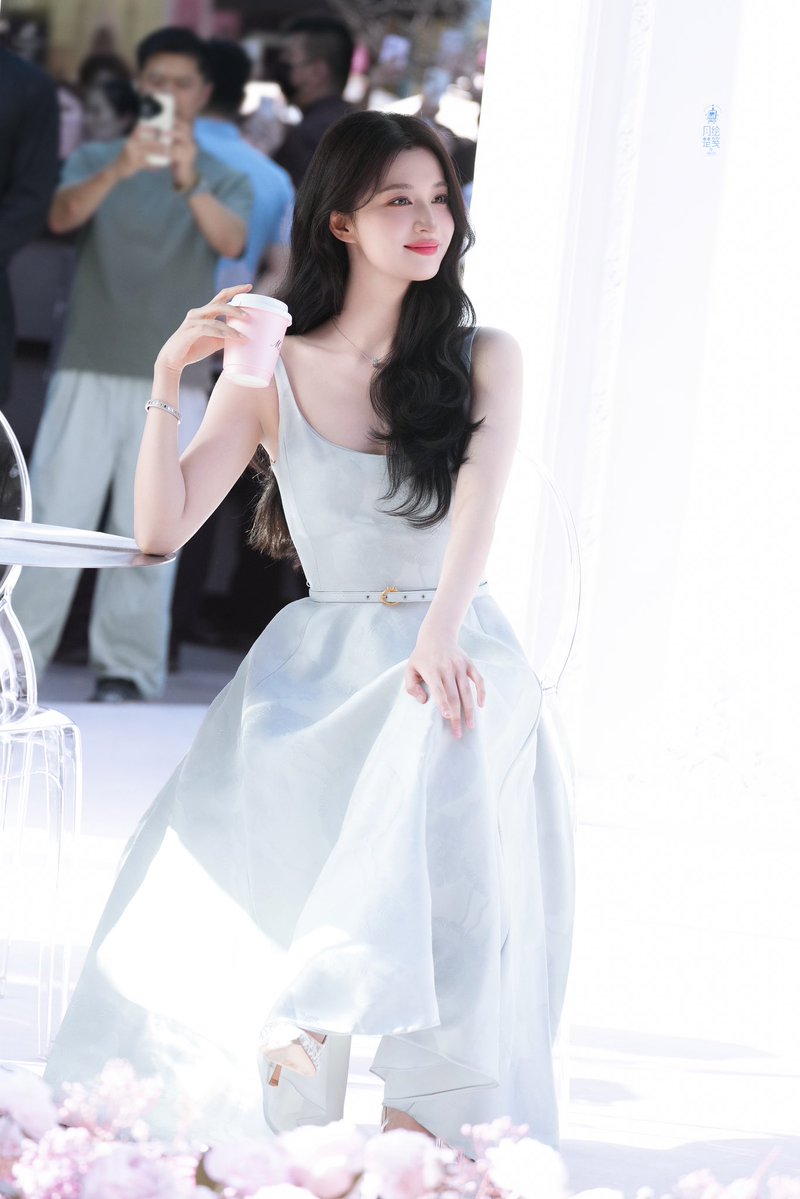 churanzip's tweet photo. 📸 260817 | HQ photos of Brand Ambassador Wang Churan x DIOR in Beijing

© 月绘楚笺 • 王楚然

#WangChuran #王楚然 https://t.co/u9beebGxNv