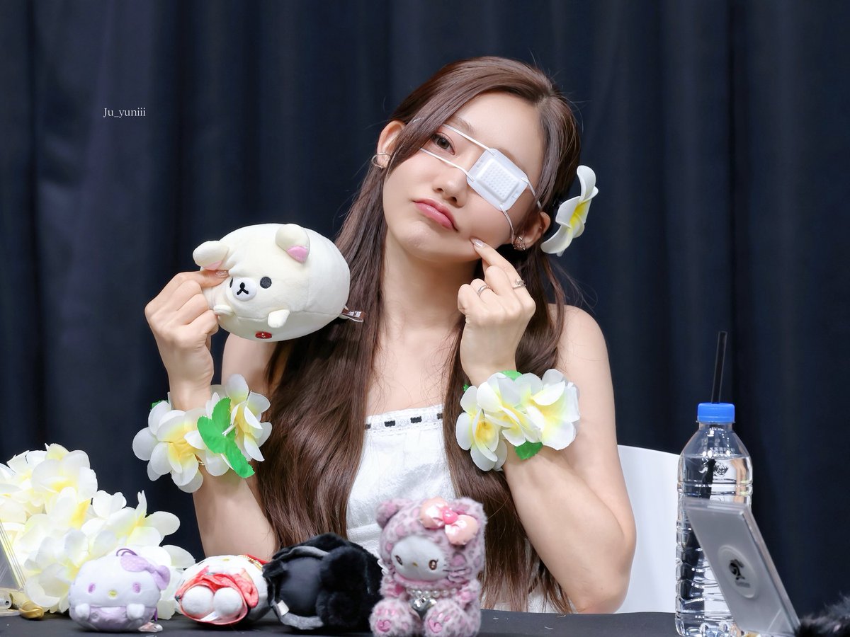 Ju_yuniii's tweet photo. 260817｜🌴🥥

#KISSOFLIFE #키스오브라이프 #KIOF 
#JULIE #쥴리 https://t.co/6HRxt1hsuV