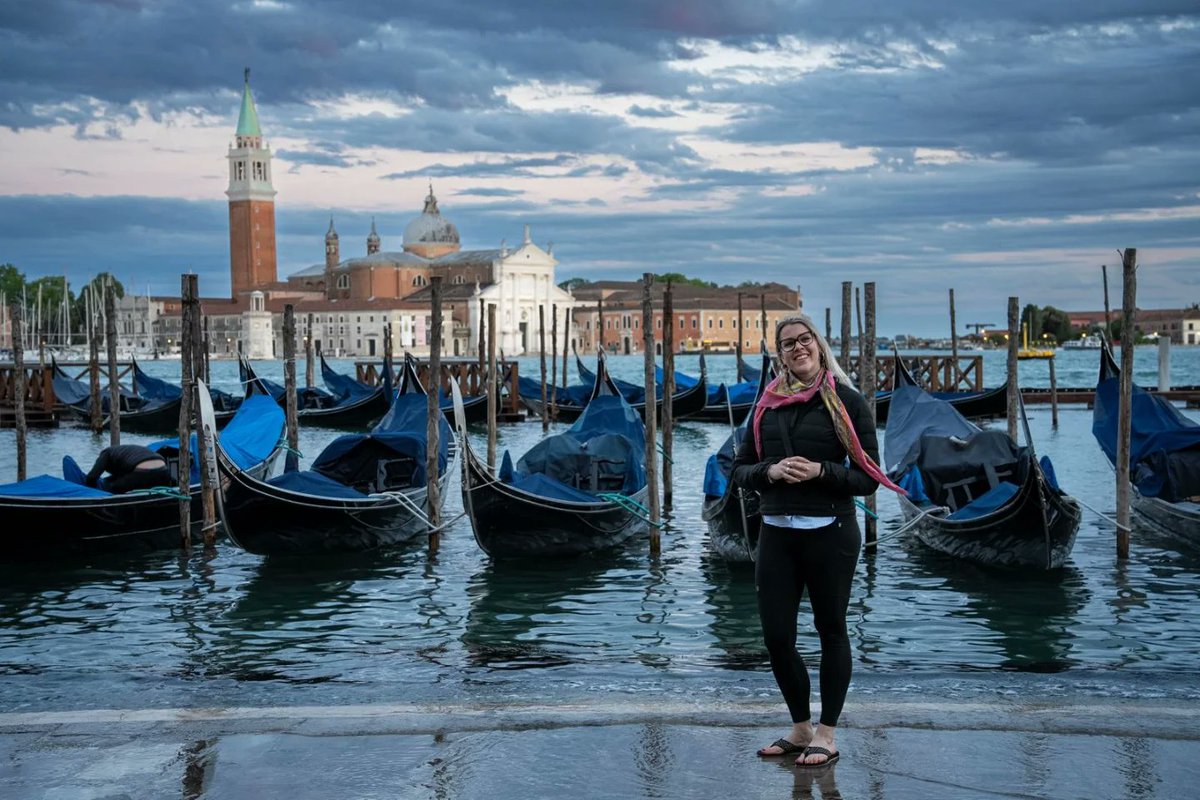 Rhapraado's tweet photo. Venice’s beauty at night https://t.co/xW3vvuNGCF