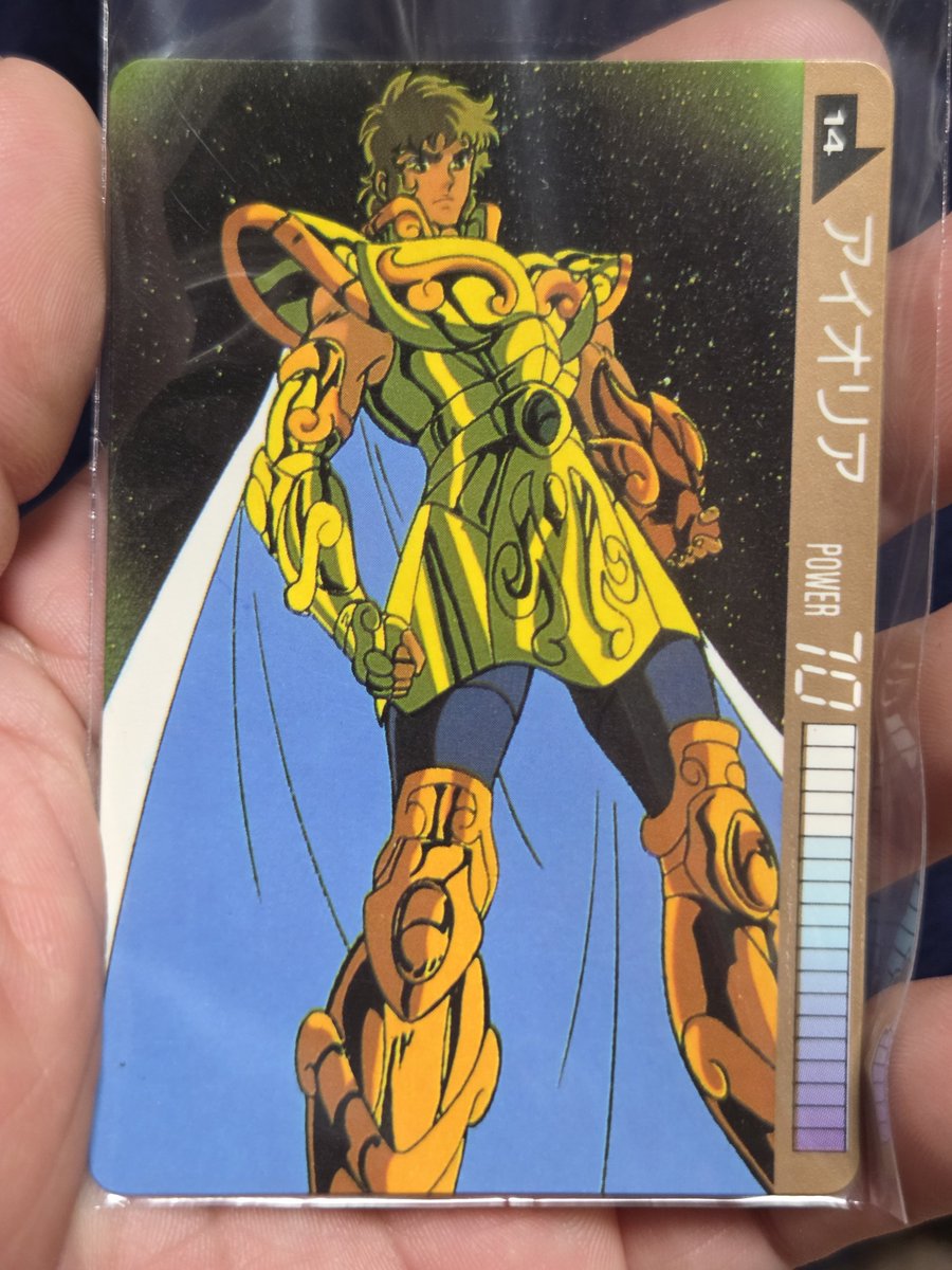 visageface1's tweet photo. まんだらけで購入したカードダス聖闘士星矢バトルメモリアルのアイオリア
好きな黄金聖闘士の1人
皆さんは黄金聖闘士誰が1番好きなのだろう
以前も載せた事がありますが子供の頃は自分の正座の黄金聖闘士がムウでガッカリしてました
ですがハーデス編での活躍で好きにはなりましたがベスト3には入らないかな
現時点での自分のベスト3上げるとすると良い意味で悩みますね
青銅聖闘士なさっと上げれます
星矢、一輝、紫龍の順です
星矢は昔から自分の中では不動ですね
一輝と紫龍は正直同じ位好きだな
#聖闘士星矢
