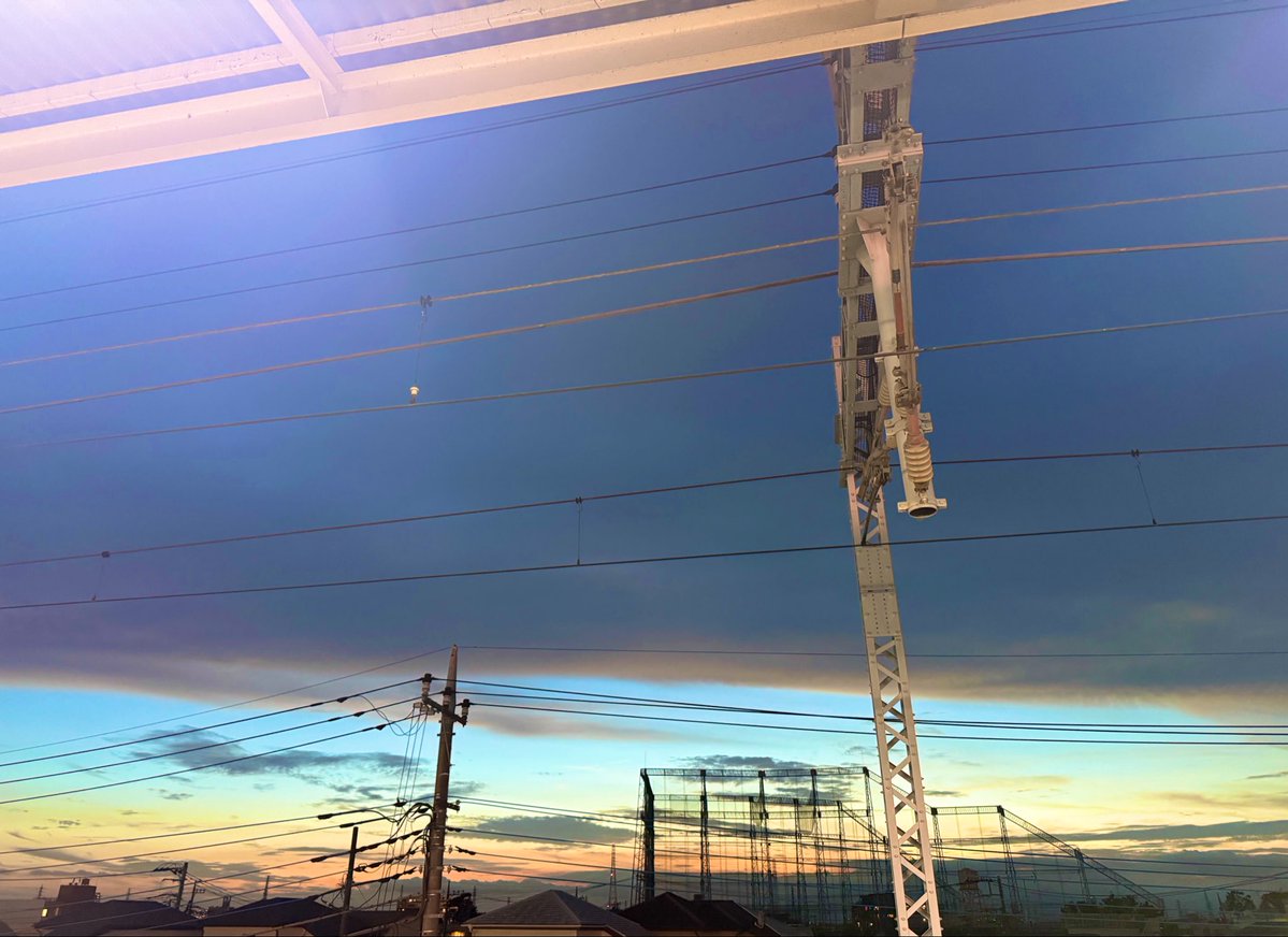 ito20230101's tweet photo. なんか綺麗だった
一瞬だからね
その色なのは https://t.co/AtEX9Qr9qT
