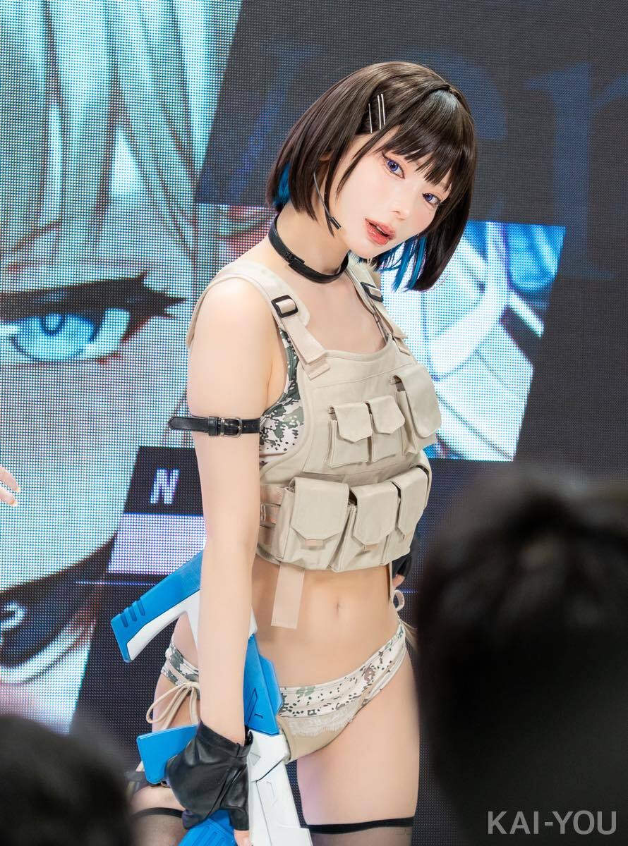 KAI_YOU_ed's tweet photo. 【人類の希望】

夏コミ（#C108）コスプレ記事、米倉みゆさんの写真も掲載しています！ 感謝😭 https://t.co/FVEXj6b3Du