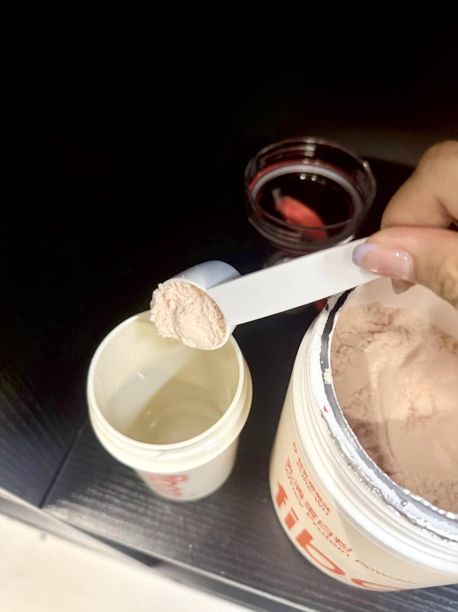 CoffeeAndCb9l91's tweet photo. 一杯のプロテインから始まる、丁寧なボディメイク。このひと時も愛おしい。 🥄✨ https://t.co/sPMXMdR1yZ