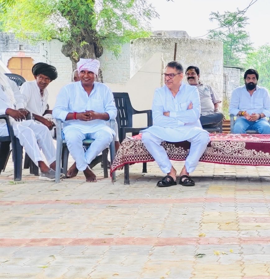 Arjunbjp11's tweet photo. मेरे मार्गदर्शक भाईसाहब डॉ. @DrSatishPoonia जी को भारतीय जनता पार्टी का राष्ट्रीय महामंत्री नियुक्त होने पर हार्दिक बधाई एवं शुभकामनाएं। 💐

आपके अनुभव, संगठनात्मक क्षमता एवं नेतृत्व में भाजपा को नई ऊंचाइयां प्राप्त हों, यही मंगलकामना है। 🇮🇳

बहुत-बहुत बधाई एवं शुभकामनाएं! 🙏 https://t.co/RyEOwUnLbY