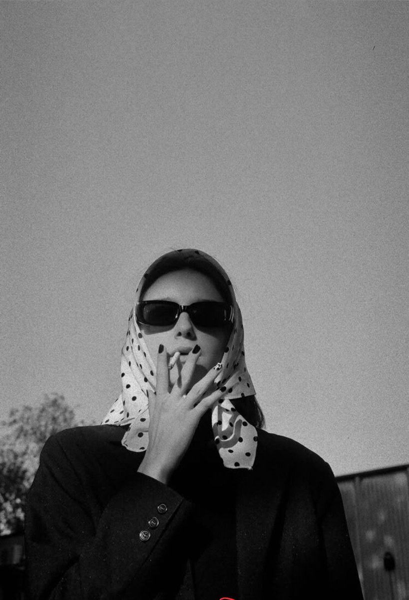 onurfell's tweet photo. @TuranK_Offical Bakalım bu kime hizmet ediyormuş. Çok zeki teit sahibi cevaplasın 😄😄😄

Audrey hepburn https://t.co/8uSmB4p9Ij