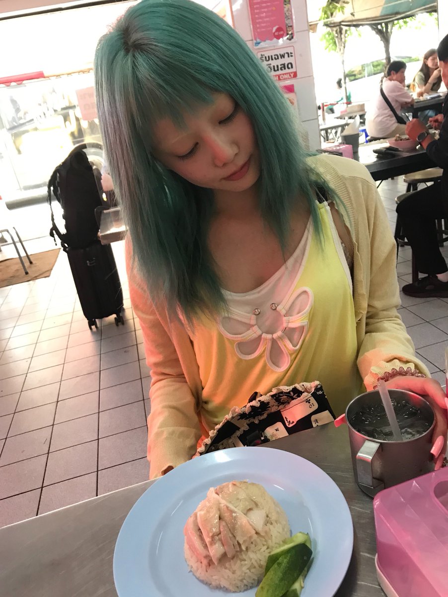 alphazbarbie's tweet photo. hinata in thailand 🇹🇭 https://t.co/AOgXL2aRvp
