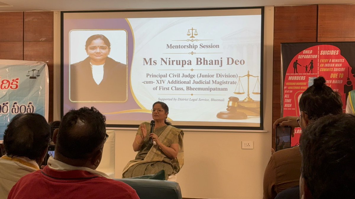 sifchandigarh's tweet photo. Hon’ble Judges at our #16thSIFNationalMeet spoke on the importance of mediation, breaking the silence on men’s issues, and making every effort to save families. 
They patiently heard and answered questions from MRAs. A powerful, insightful and meaningful session! 🙏
#MensRightsIndiaMeet 
#MensRights