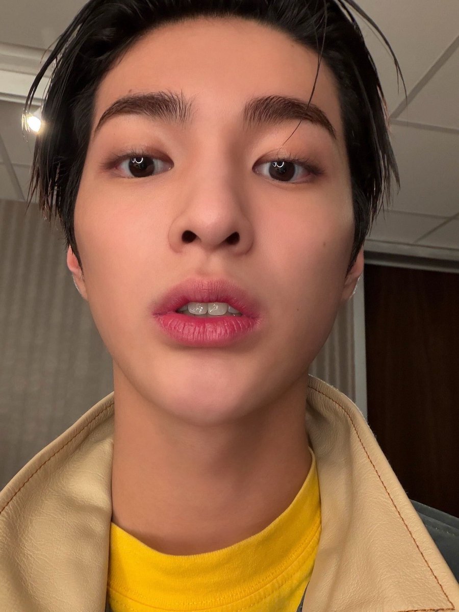 lvonoe's tweet photo. ㅋㅋㅋㅋ 기여워♡♡ https://t.co/Q4nRXTh3Tu