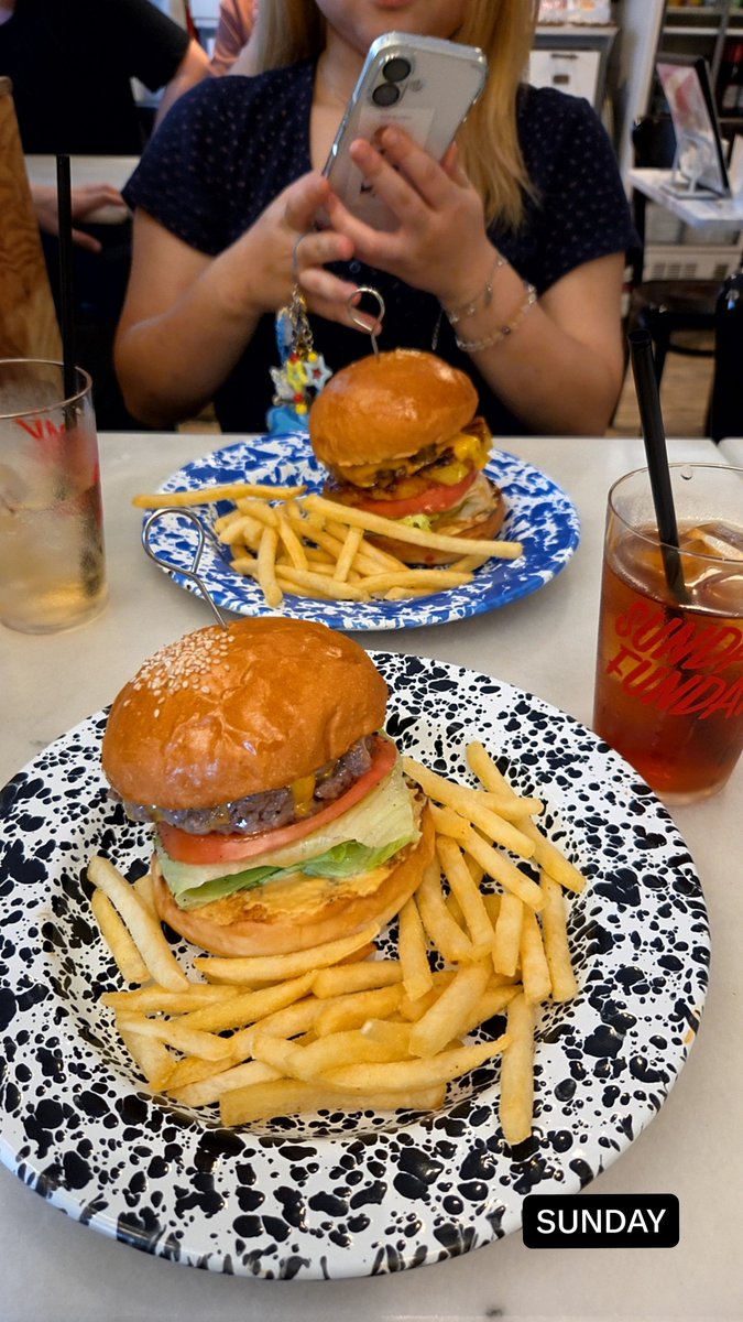 rhythm07071's tweet photo. よ〜ちゃんとお出かけ〜(　･´ｰ･｀)

楽しかったし、美味しかったしジェットコースター最高꒰ঌ( ⌯' '⌯)໒꒱

カラオケも行って満喫〜ヾ(*´ω`*)ﾉ https://t.co/7Fp8S3UtP7