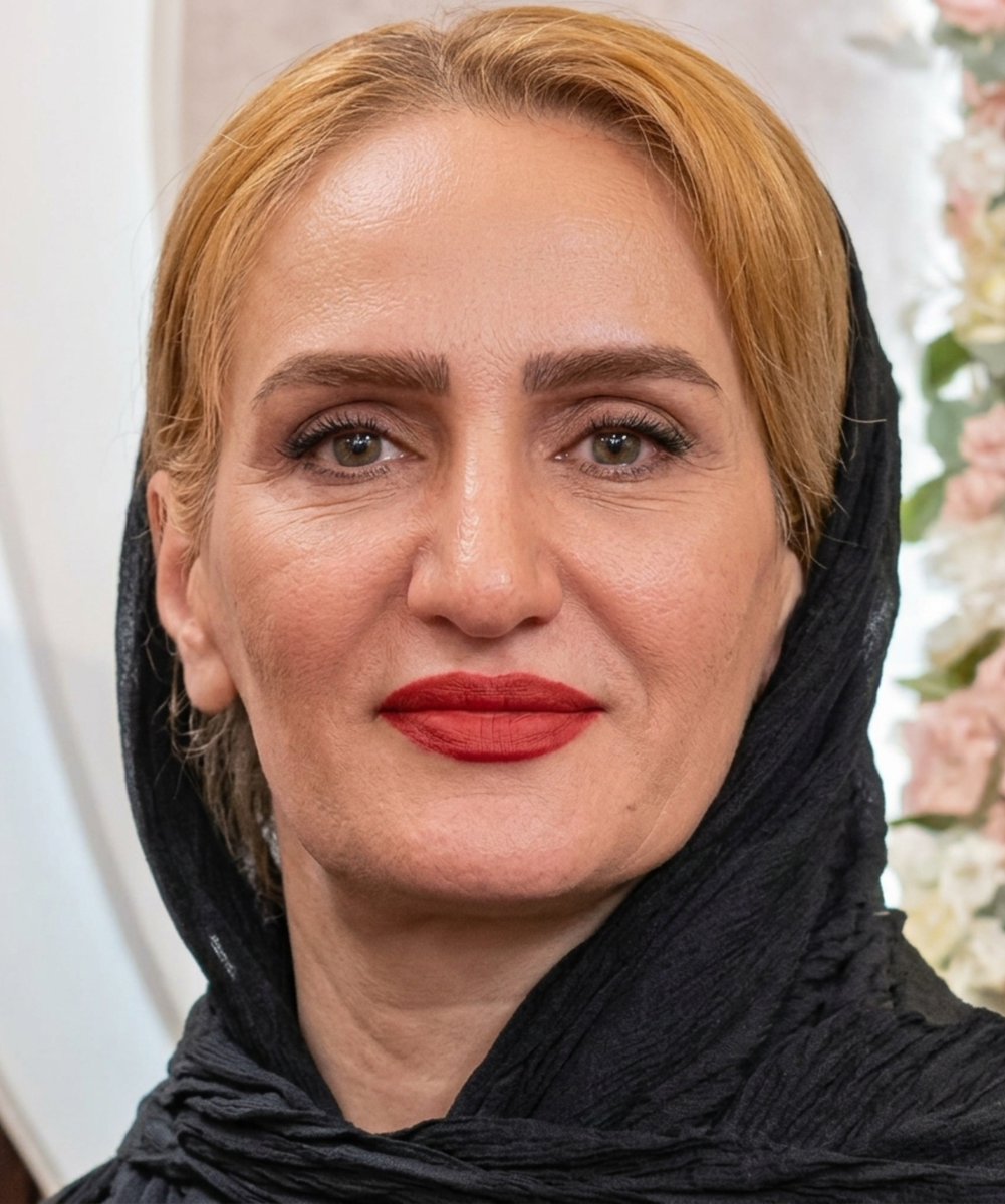 nilolimo's tweet photo. نام شنیده نشده
جاویدنام بزرگوار #نسترن_سلطانی‌شریف
#نسترن_سلطانی
۱۸ دی
شهریار https://t.co/7mrM8ckUOp