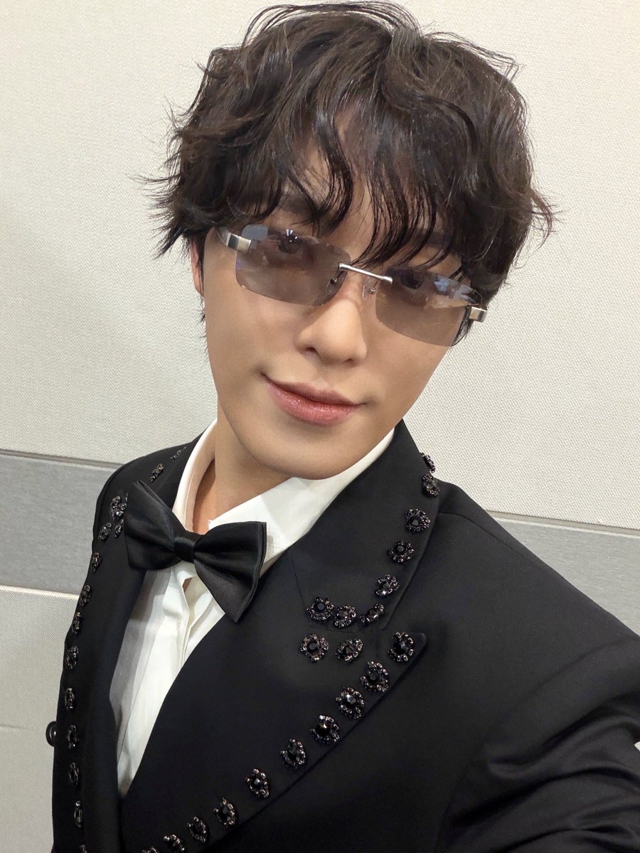 hani_yxxn's tweet photo. : [17'S 디노]
260817 #2026SBS가요대전SUMMER

#피철인 #Picheolin
#DINO #디노
#吉BOARD #길보드 https://t.co/6A9wyKgAMG