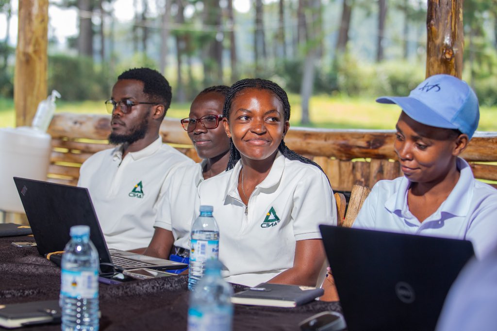cinat_GroupLtd's tweet photo. For us, restoration is therefore not about changing everything.

It is about strengthening what matters, reconnecting what has become disconnected and creating greater clarity about where we are going

Read more in the article👇👇

https://t.co/tuni0Uzq10 

#CinatGroup https://t.co/NI9fArNxvO