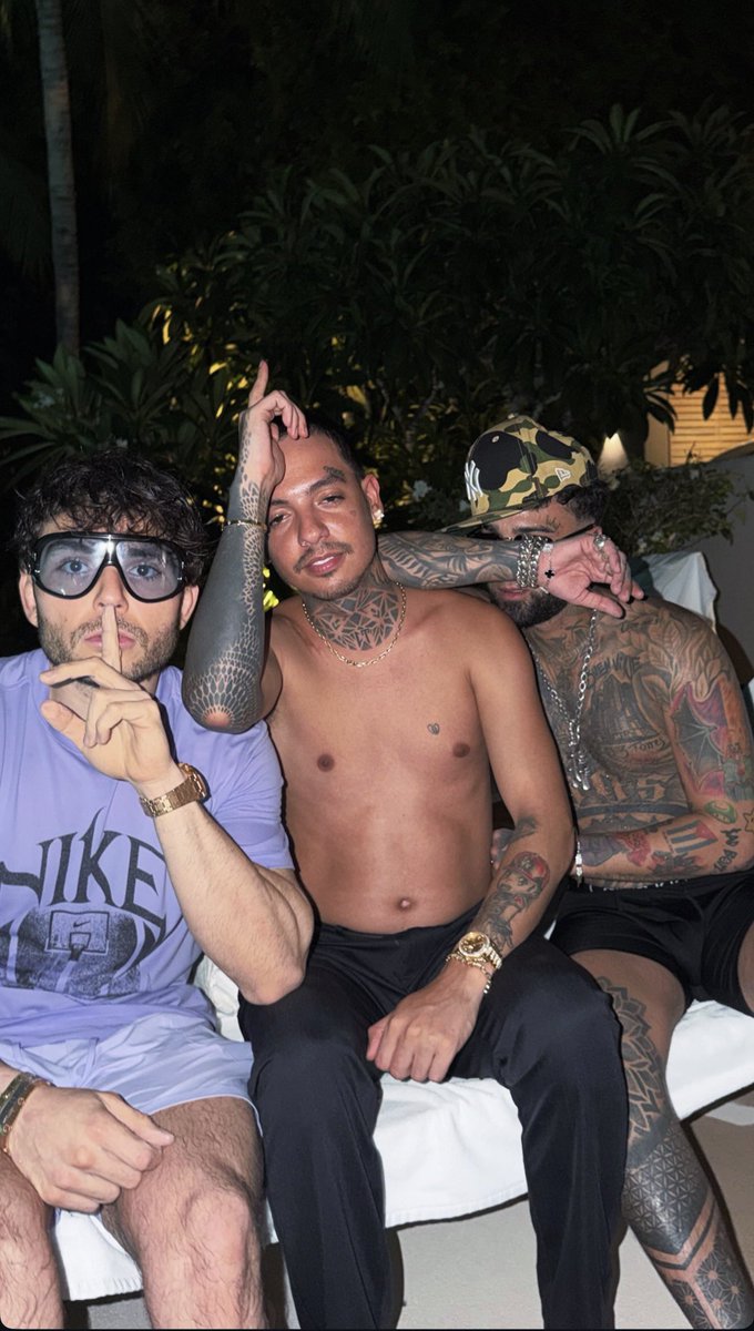 NatanaelCanoNew's tweet photo. Natanael Cano junto a Tito Double P &amp; Ovi 🦾🦥🇲🇽 https://t.co/isVmwEOanr