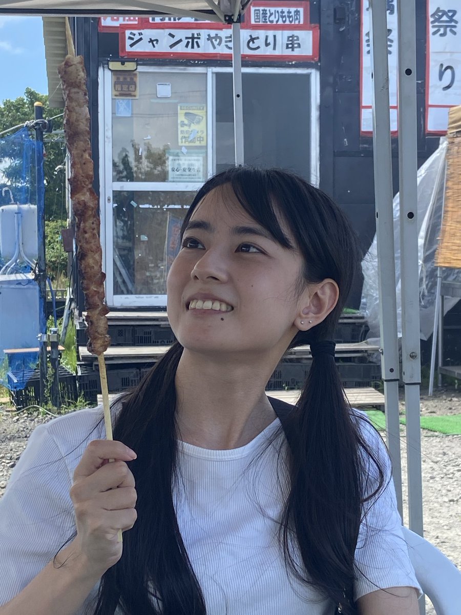 shionnokitchen's tweet photo. ジャンボ焼き鳥食べた https://t.co/NLVRqZcuko