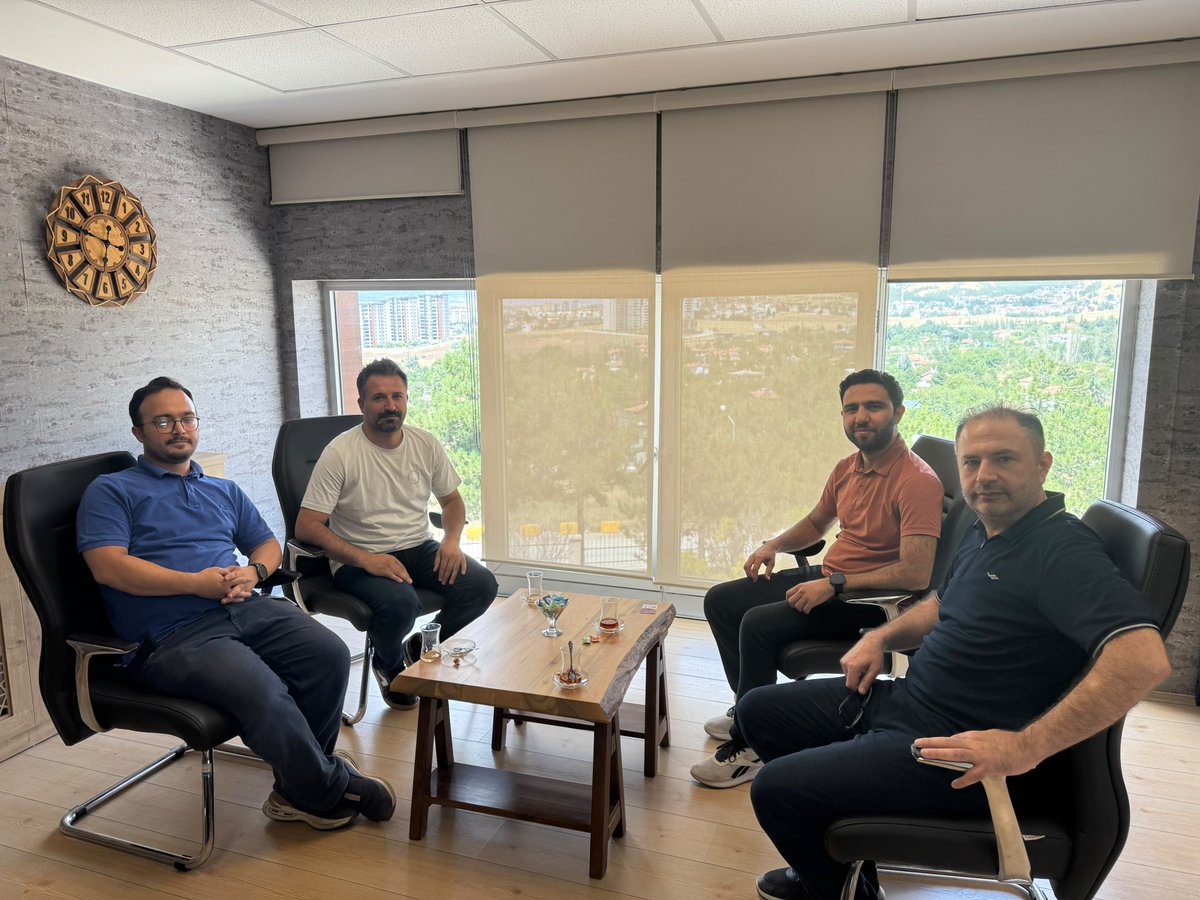 ttohitit's tweet photo. Hitit TTO’da, Ermak Proses Makine ve Oba Kimya temsilcileriyle üniversite-sanayi iş birliği, ortak Ar-Ge çalışmaları ve CORNET Programı kapsamındaki proje fırsatları değerlendirildi.

#Hitukurumsal #ÜniversiteSanayiİşBirliği #ArGe https://t.co/TkwTEXkrQe