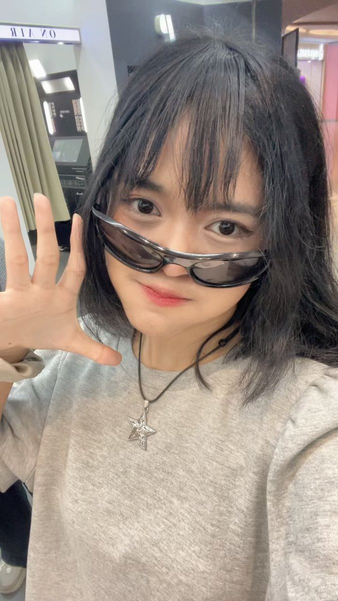 biyunapat's tweet photo. salam kenal para moots baruku! inilah sosok akun biyunapat &amp;&amp; pecinta cowo cowo ntik itu~ https://t.co/2xtqXHTKq4