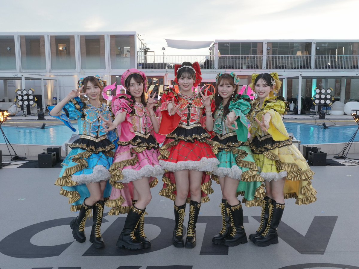mskc0725's tweet photo. #CDTVライブライブ
可愛すぎてどうしよう🤦‍♀️🍀*゜ https://t.co/CJcshV9kd2