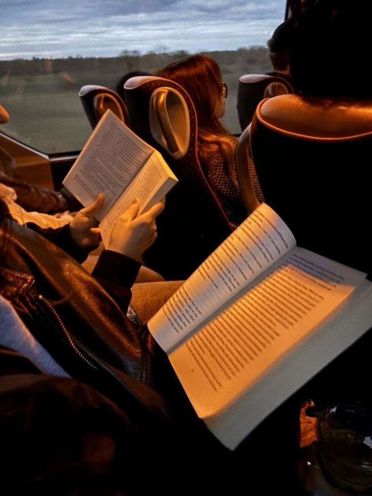 IamSriSudharsan's tweet photo. I love when a book is so wow that suddenly every spare five minutes becomes a reading opportunity. 

Waiting in the queue? Read
Waiting for my coffee? Read
Five minutes before bed? Read https://t.co/Dm8h3u1P4H
