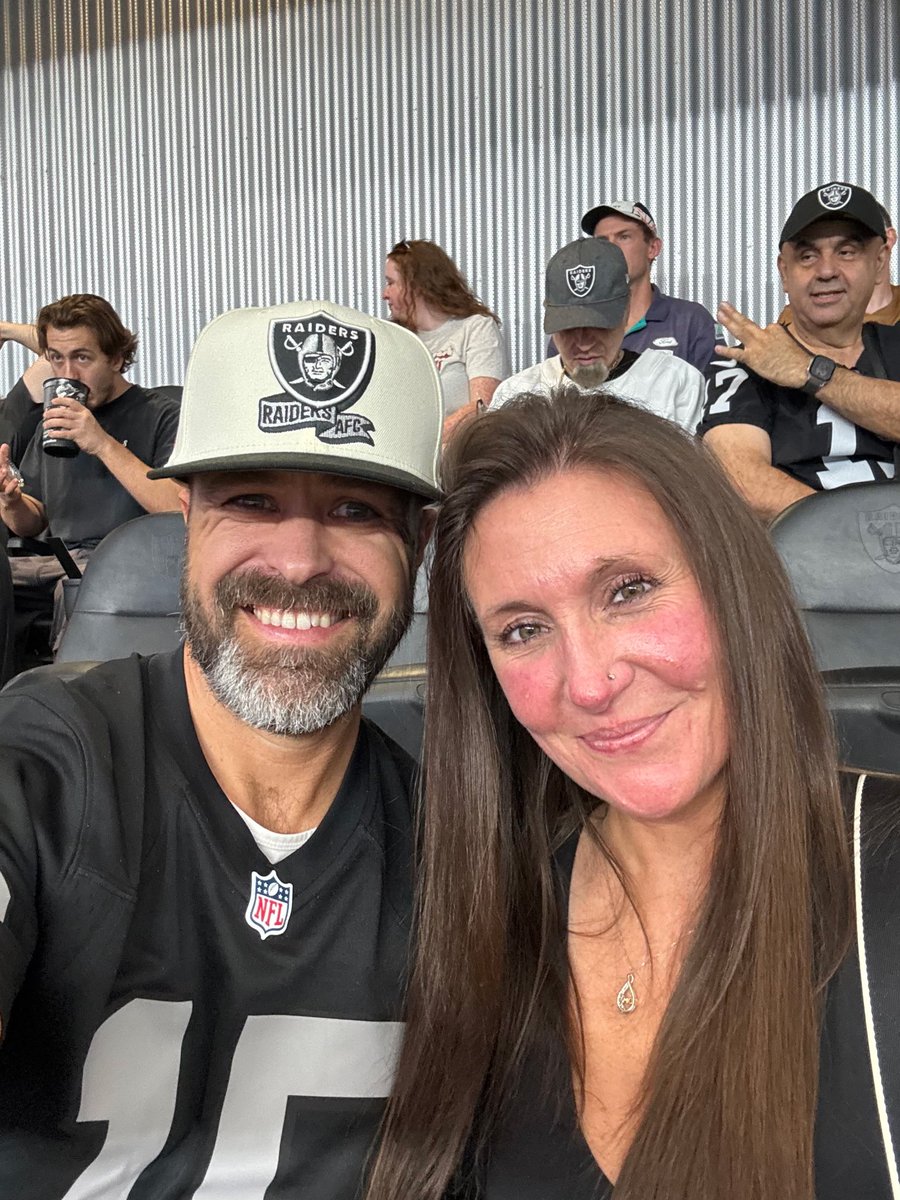 arzabox's tweet photo. My brother in Christ brother Mike,or Doctor Horton, and his beautiful wifey sister in Christ Brooklyn, and their beautiful daughter Brinley, God bless them all and keep them safe for me, Amen, they bought me a Mendoza jersey,at the Raiders stadium store, after the game🙏❤️🏈🥊 https://t.co/jT65UKGOr4