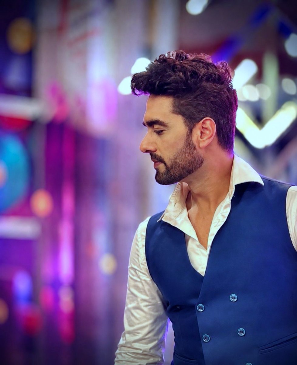 minethoughts07's tweet photo. The face card is doing overtime 😭🔥

#yrkkh #rohitpurohit #armaanpoddar #ita2026
#ITA2026RohitPurohit https://t.co/1PQPf1yr3x
