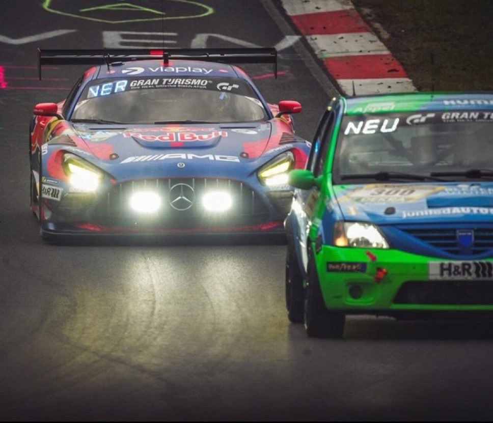 TinoCLeclerc's tweet photo. *verstappen se anota en un torneo de farmear aura*

el rival que le toca en la primera ronda: https://t.co/61J4unxkIK