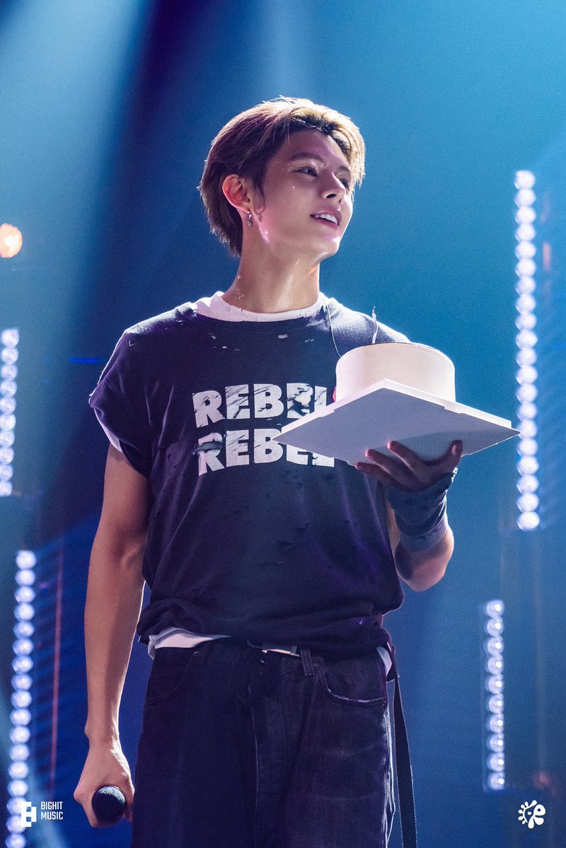 jamiemeoww's tweet photo. Wishing James more chances to grow, more reasons to smile, and more inspiration for his ever-expanding IDEA BANK.

JAMES TURNS A YEAR TIMELESS

#365DaysWithJAMES
#코르티스코어_일주년을_축하해
#JAMES #제임스 https://t.co/pVPQRuRcYh