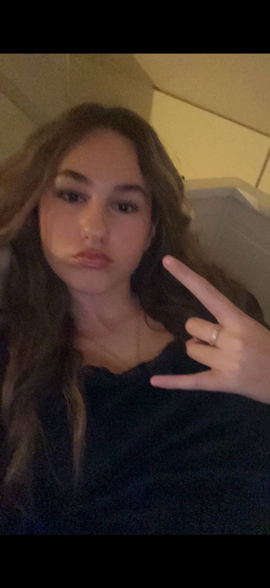lbsnkwy's tweet photo. Sharing my gf her nudes and I want people to degrade her and I want someone to own her 

#degrade #horny #sharingf #nudes #cuck #sharinggf #cuckold https://t.co/05GwN7wZUW