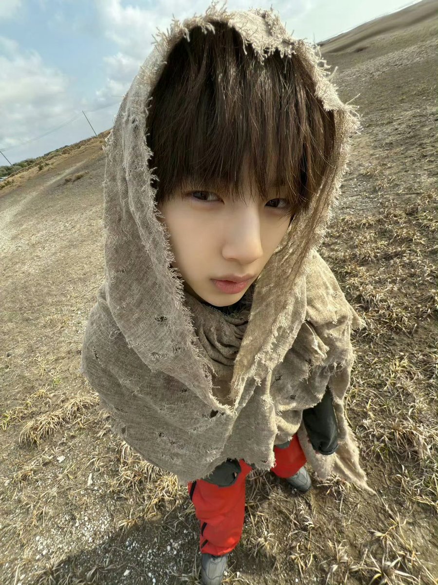 kilig7610's tweet photo. Your steady self‑improvement across twelve months builds our vibrant JUHOONIVERSE, this JJUNIQUE perseverance deserves recognition because JJUST THE BEGINNING awaits you.
 
FIRST TO FOREVER WITH JUHOON
 
#JUHOONOneYearToBeyond
#주훈과_함께한_첫해
#JUHOON #주훈 https://t.co/FLUoNa03z8