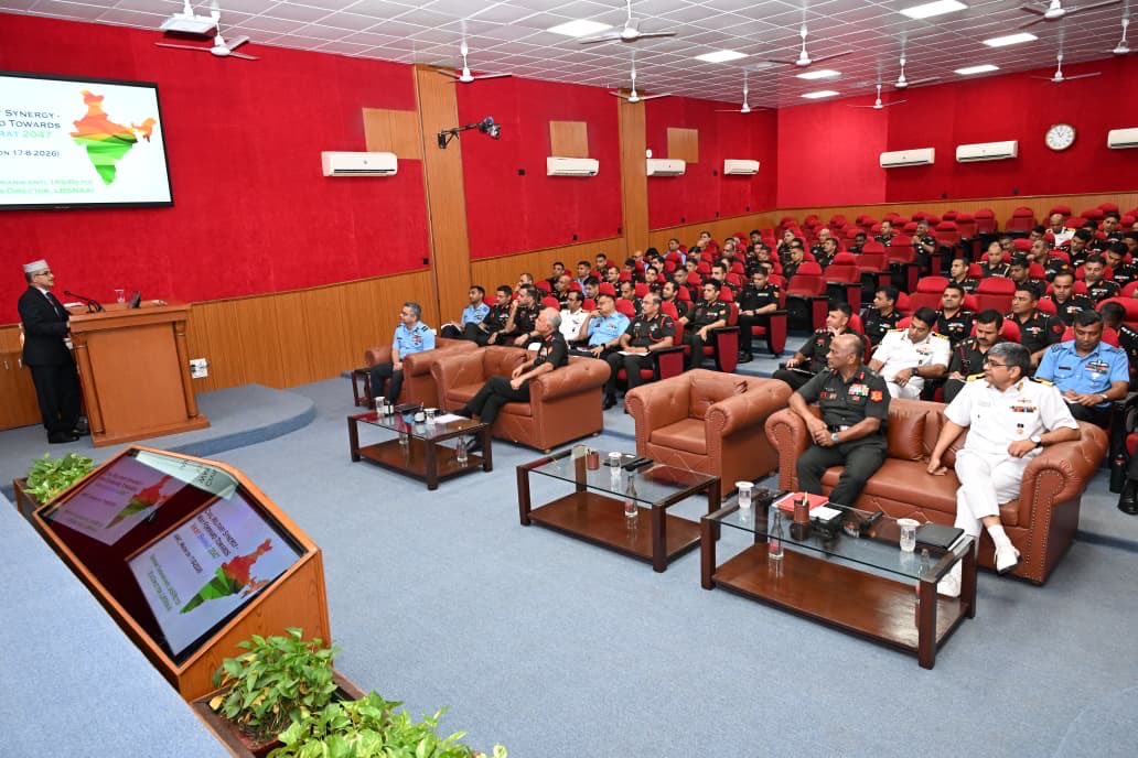 ia_awc's tweet photo. Shri Sriram Taranikanti, IAS (Retd), engaged members of Higher Comd Course at #AWC on the contemporary topic Military - Civil Synergy: Way Forward towards Viksit Bharat. The session underscored strengthening Strategic alignment, Joint Planning and Institutional Collaboration to drive National Security & Growth.
@artrac_ia @adgpi