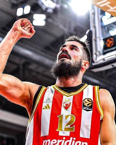 ivanczpg's tweet photo. Jedan je Nikola Kalinić!!! https://t.co/dhHi02i8E8
