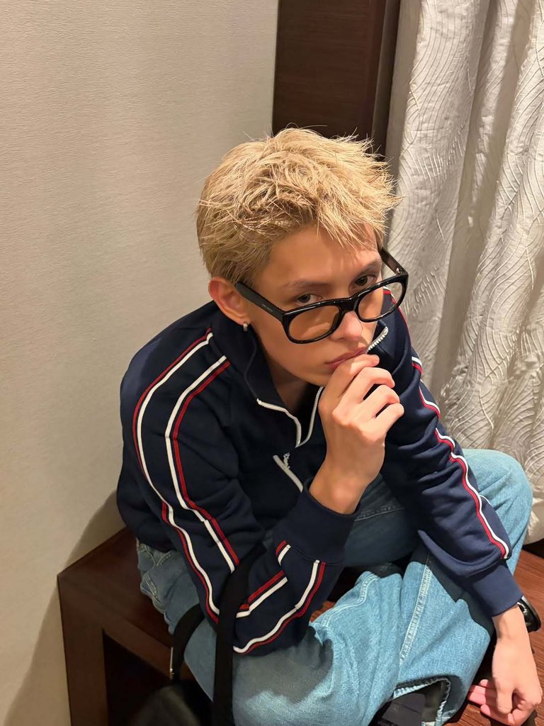 Ahyes9e's tweet photo. @ofjvn_ Happy 1st debut anniversary JAMES CHAO! Thank you for gifting us so many unforgettable moments this year.

JAMES TURNS A YEAR TIMELESS

#365DaysWithJAMES
#코르티스코어_일주년을_축하해
#JAMES #제임스 https://t.co/GJvIqdLZFQ