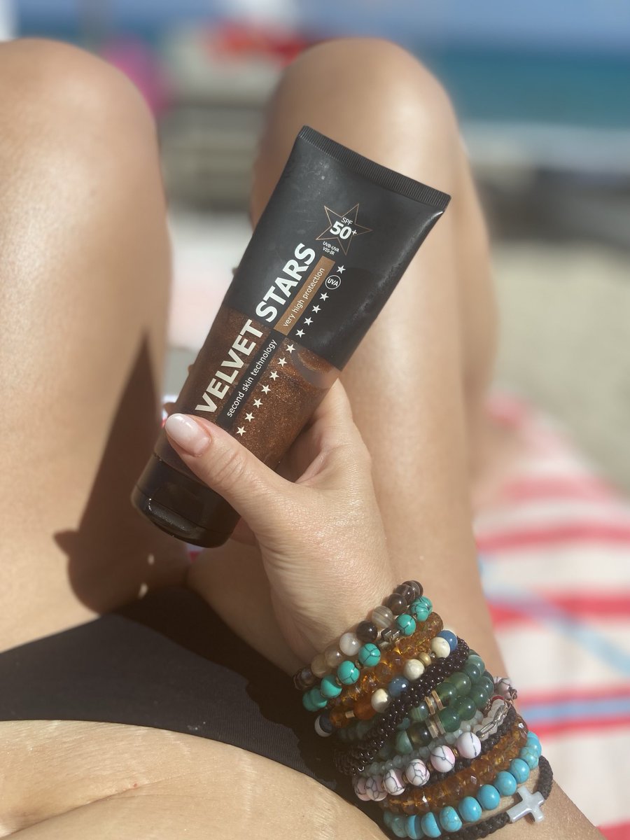 anastasiapit1's tweet photo. Και θα λάμψετε μέχρι το φεγγάρι ✨✨✨#suncare https://t.co/SV3TooSgrs