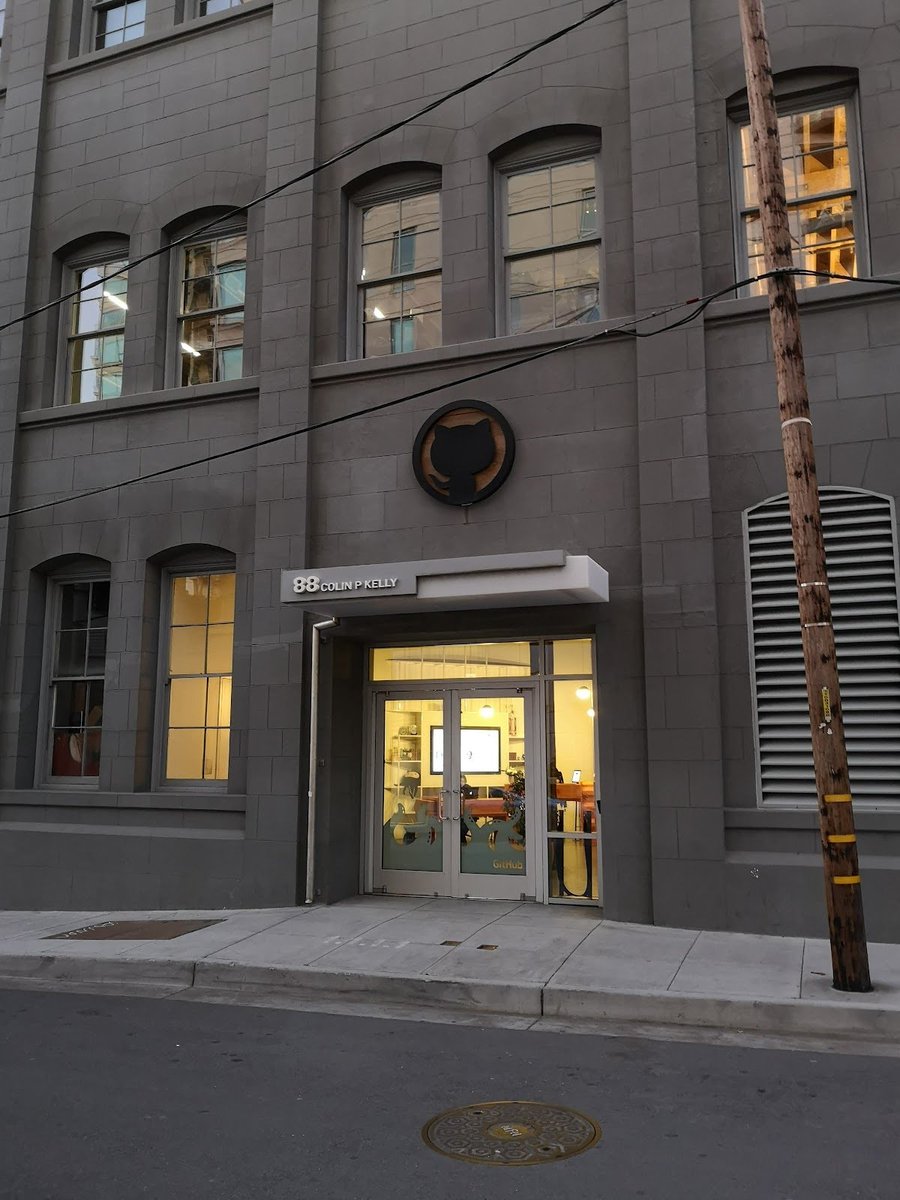 2codeAlt's tweet photo. first day as an intern at github! get ready for some big changes! https://t.co/7ybW9yYlze