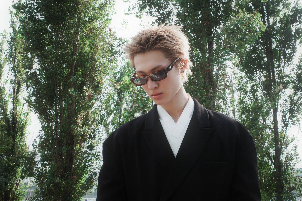 hehee05_____'s tweet photo. @martinmetricsvn MARTIN EDWARDS — a brilliant creator, a sincere leader, and an effortlessly stunning star. Our PRODUCER PRODIGY and BELOVED LEADER forever.

MARTIN ENTERED A NEW ERA

#MARTINNextGenLeader  #코르티스코어_일주년을_축하해  #MARTIN #마틴 https://t.co/bjiC9eZ2lH