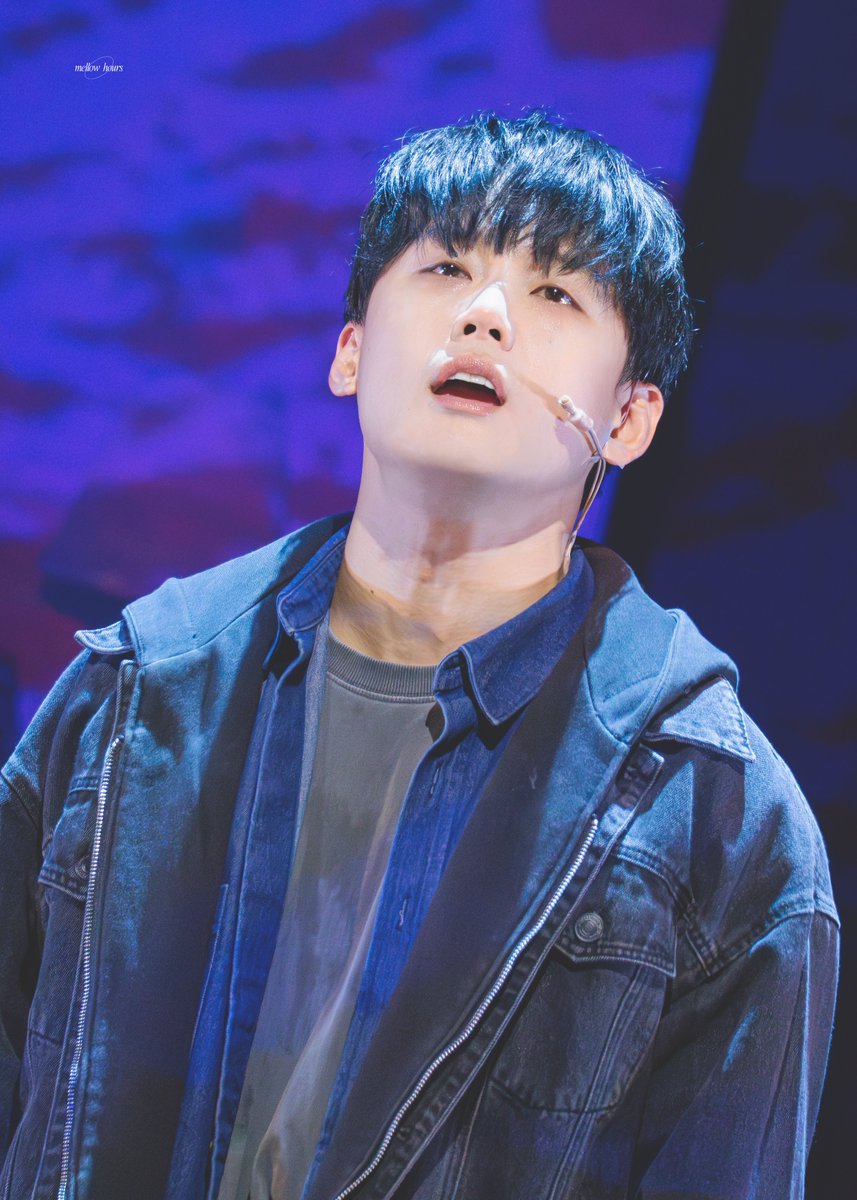 Mellow_hours_'s tweet photo. 260817 뮤지컬 #종의기원

 스페셜 커튼콜 : 그날

-

한유진 | #이종석 https://t.co/GvnyoD5yYj