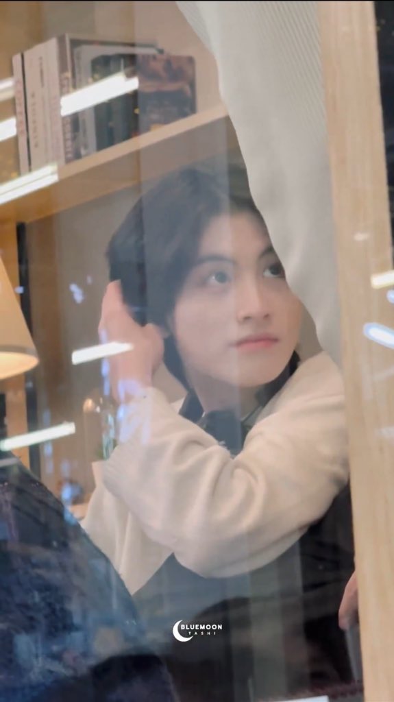 Neww0rldz's tweet photo. ชอบความแป๋วของน้องเอเอ พี่ชอบคนแบ๊ว พี่ชอบคนน่ารัก พี่รักน้องเอเอ https://t.co/lyCv6IWSGV