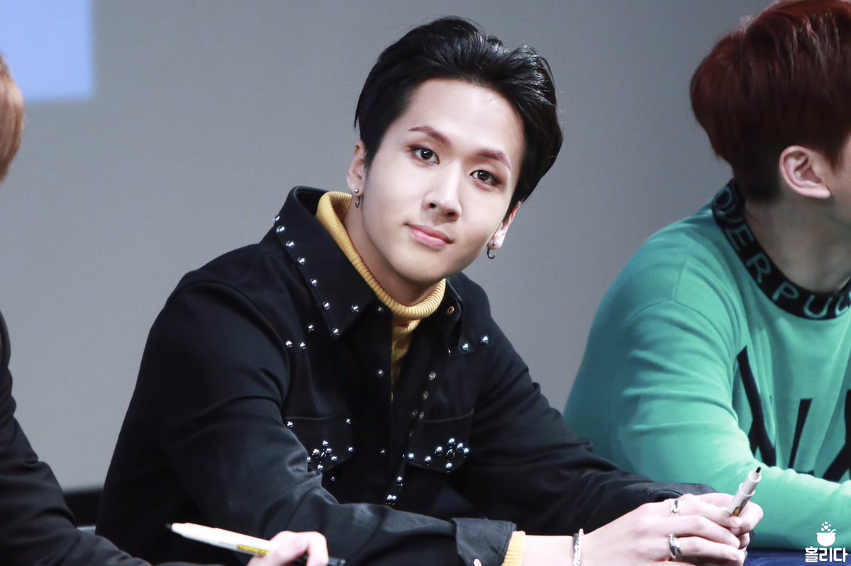 wonsikbot tweet picture
