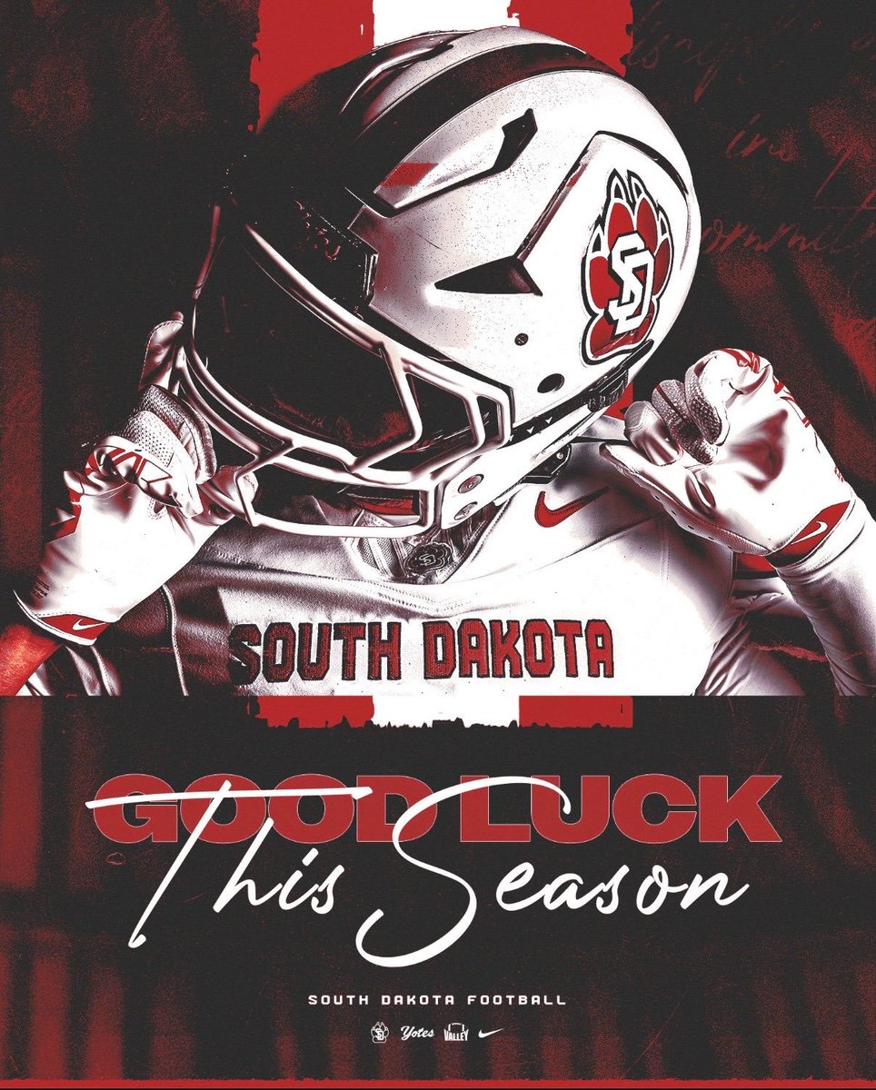 YttreLucas95853's tweet photo. Thank you @CoachParling for the invite! Excited to be out! Go Yotes! 
@HoerchnerJake @SDCoyotesFB @BEHSFB @CoachSchrenk @MJ_NFLDraft @QBHitList @ColeStenstrom https://t.co/C8oO8RyrMV