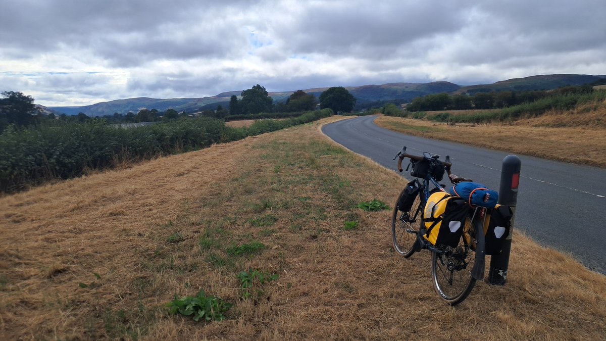 CB_cycles's tweet photo. Arrived in Rhayader about 16:30ish, refuel time before the final push to Llanidloes. 24km left to go out of 85km π΄ββοΈπ΄σ §σ ’σ ·σ ¬σ ³σ Ώ #TransWales #cycling #bikepacking #bikeadventures #Wales https://t.co/XMniEAYYVE