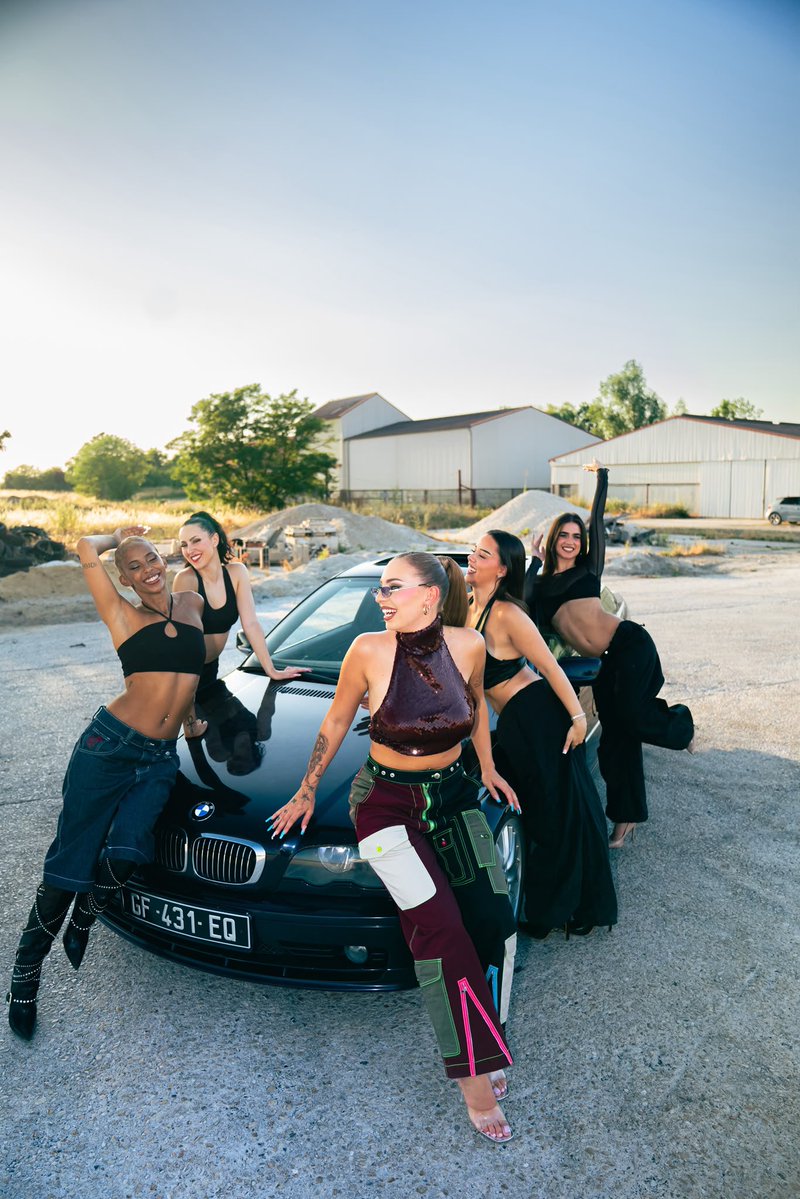IndifferenceP's tweet photo. Rendez-vous le 28.08 pour découvrir l’énorme tube de @LeaDoffey « Dis-moi » 🏎️🔥
#leadoffey #newmusic #dismoi https://t.co/DNigCTITle