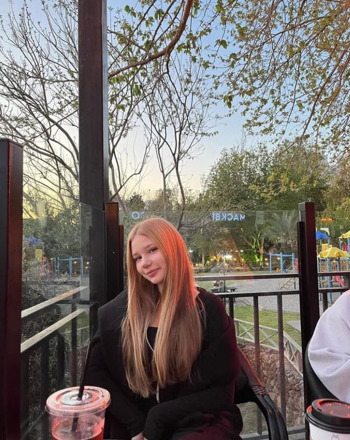silaaguness4's tweet photo. Bugün nasıl olmuşum 😘🤭 https://t.co/ZPZCKtC8Xv