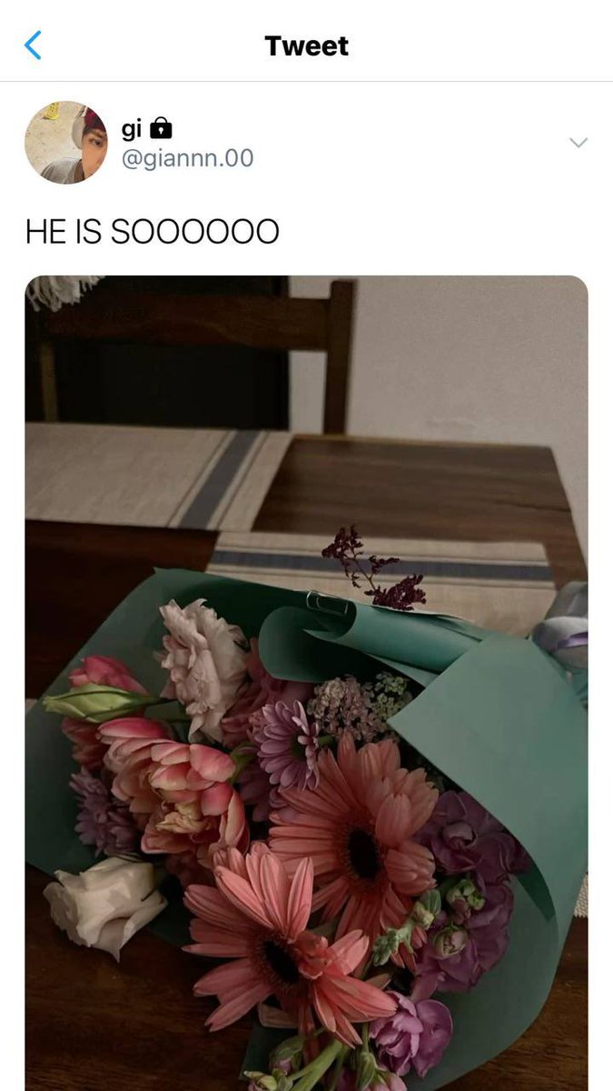 thvblvd's tweet photo. KUMBAGA MUNDO NILA TO NAKIKITIRA LANG TAYO (INGGIT AK PLS) https://t.co/grvhE799hL